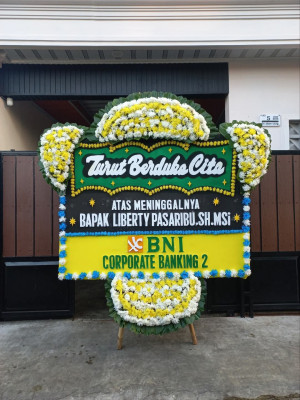 Papan Bunga Duka di Paju Epat